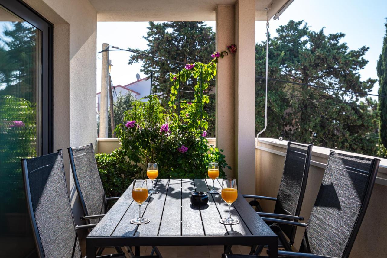 Apartman Eta Задар Экстерьер фото
